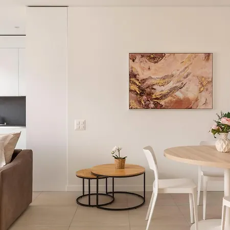 Magic Deluxe - Free Parking Apartament