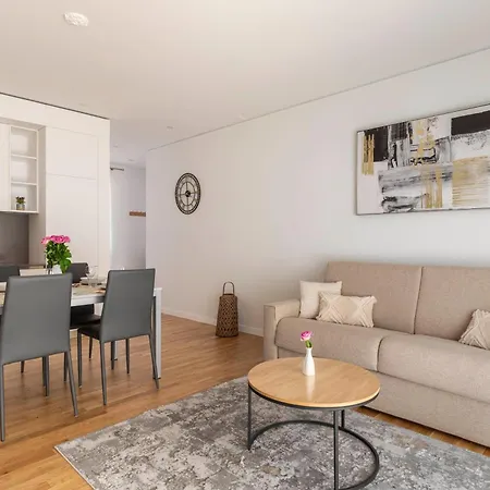 Magic Deluxe - Free Parking Apartament *