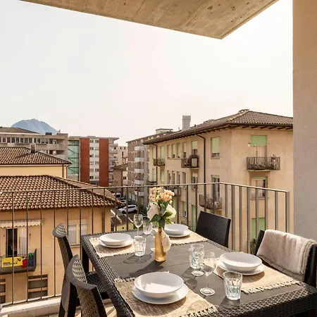 Magic Deluxe - Free Parking Apartment Lugano